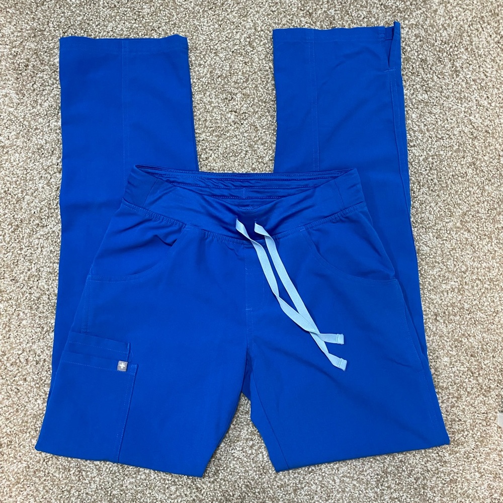 Figs Kade Cargo Scrub Pants